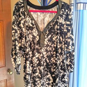 Avenue Tunic Top 26/28